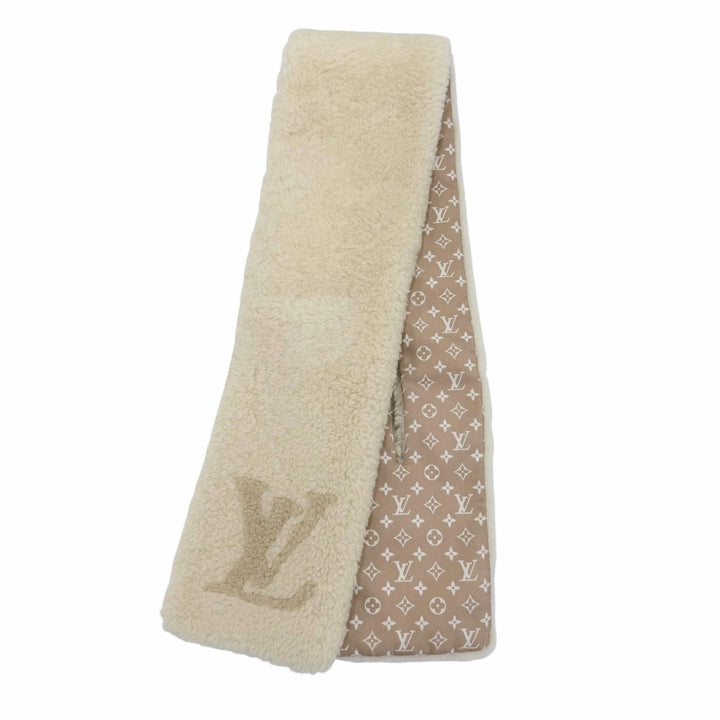 極美品☆LOUIS VUITTON ルイヴィトン 2024年製 M92894 モノグラム・シアリングマフラー LVロゴ ムートン ベージュ イタリア製 正規品