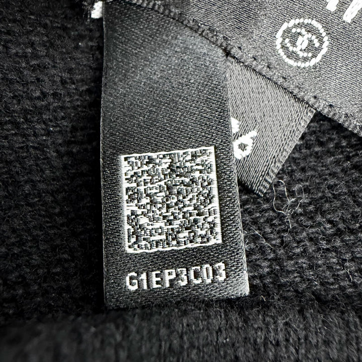 【ドンドン見直し】極美品◇CHANEL シャネル 25AW P80669 P80739 カシミヤ リボン ココマークボタン セットアップ 36 英国製 正規品