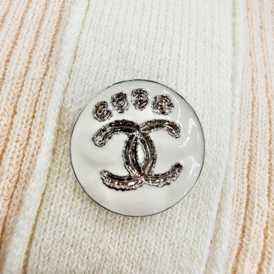 【ドンドン見直し】美品 CHANEL シャネル P78629 ココビーチ ココマークボタン付き カーディガン ベージュ系 34 伊製 正規品 レディース