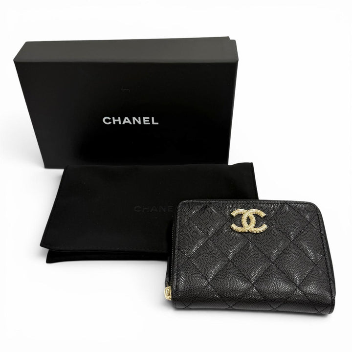 極美品★CHANEL シャネル AP4720 マトラッセ キャビアスキン ジップ スモールウォレット ランダム刻印 二つ折り財布 ブラック 箱・袋付