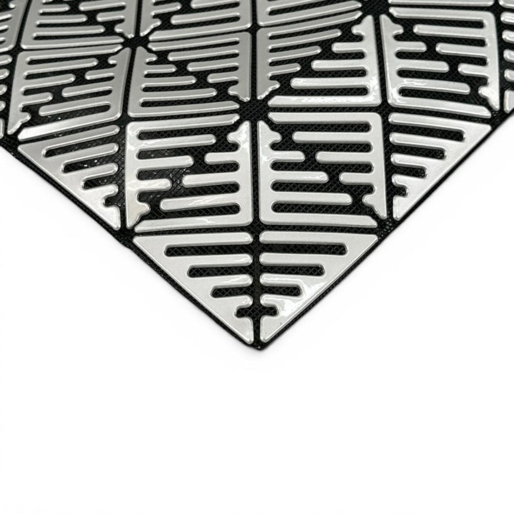極美品▲BAOBAO ISSEY MIYAKE バオバオ イッセイミヤケ BB81-AG831 希少デザイン トートバッグ シルバー 日本製 正規品 レディース