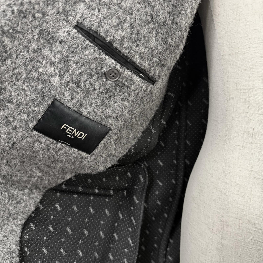 極美品□FENDI フェンディ FF0621 アルパカ90％ 起毛地 ピークドラペル ダブルブレスト チェスターコート グレー 48 イタリア製 正規品