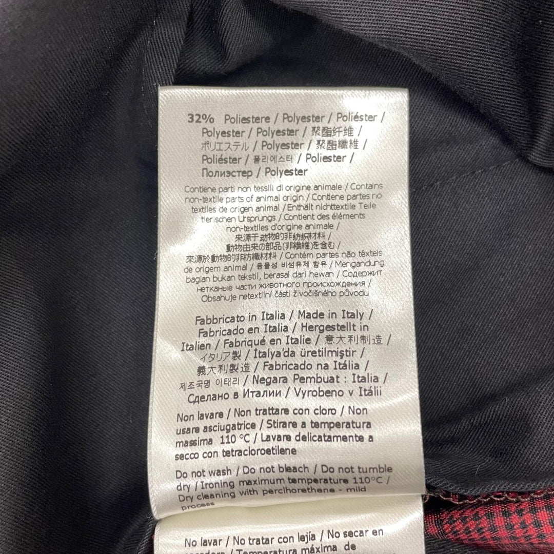 美品▲FENDI フェンディ 2022年製 FB0521 AKC4 FFロゴ ショートパンツ ハーフパンツ レッド 46 正規品 メンズ ガーメント・ハンガー付き