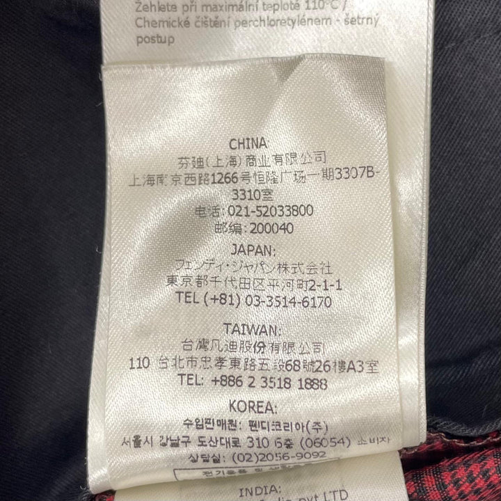 美品▲FENDI フェンディ 2022年製 FB0521 AKC4 FFロゴ ショートパンツ ハーフパンツ レッド 46 正規品 メンズ ガーメント・ハンガー付き