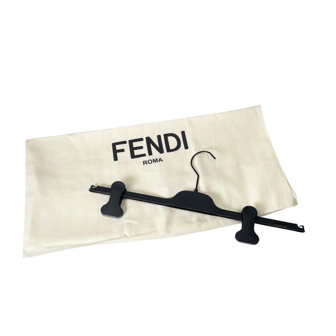 美品▲FENDI フェンディ 2022年製 FB0521 AKC4 FFロゴ ショートパンツ ハーフパンツ レッド 46 正規品 メンズ ガーメント・ハンガー付き