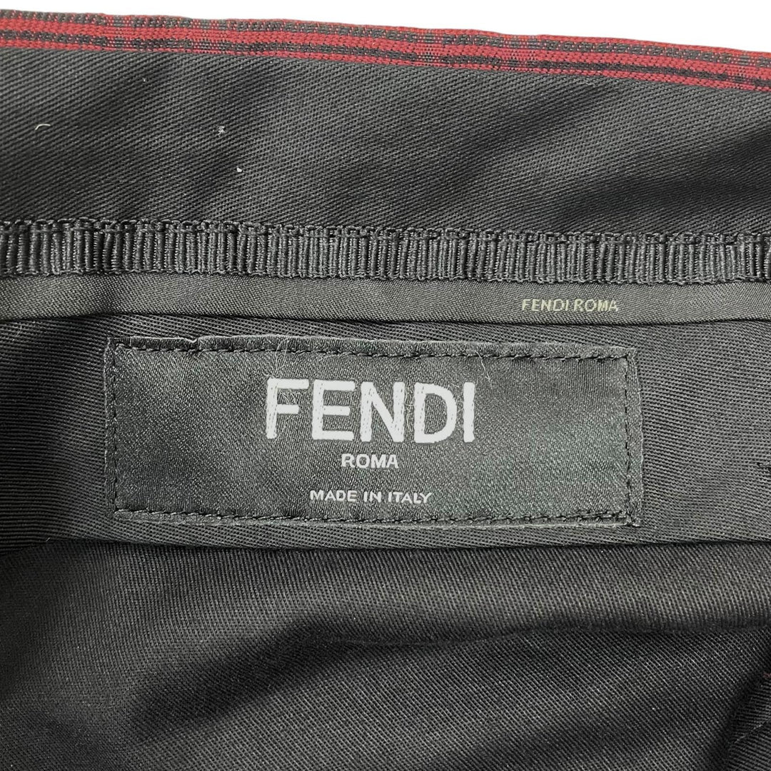 美品▲FENDI フェンディ 2022年製 FB0521 AKC4 FFロゴ ショートパンツ ハーフパンツ レッド 46 正規品 メンズ ガーメント・ハンガー付き