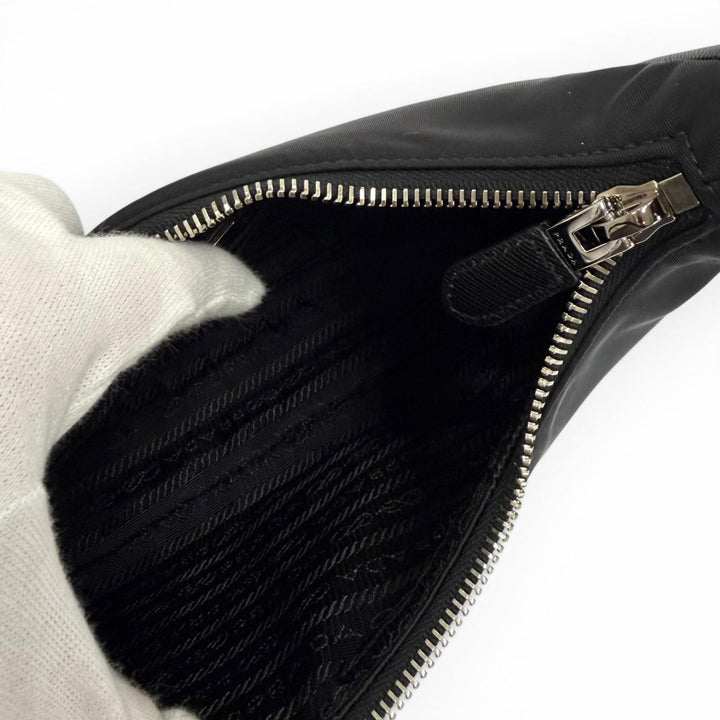 極美品★PRADA プラダ 1N204X Re-Edition 2005 Re-Nylon トライアングルロゴ ハンドバッグ ブラック イタリア製 レディース 箱・保存袋付