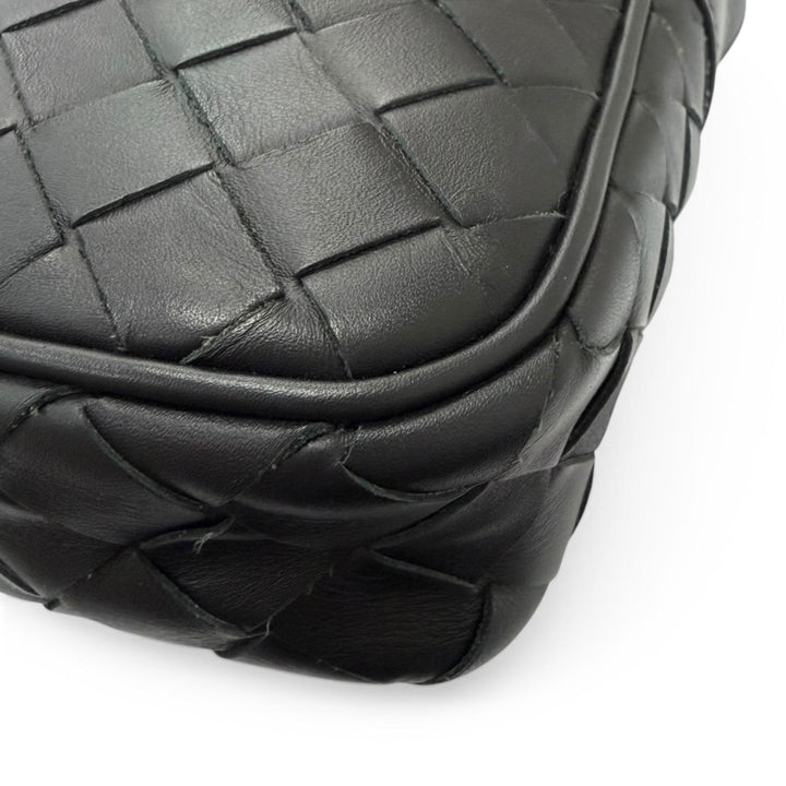 美品□BOTTEGAVENETA ボッテガヴェネタ 743214 レザー イントレチャート フォンポーチ ショルダーバッグ ブラック イタリア製 メンズ