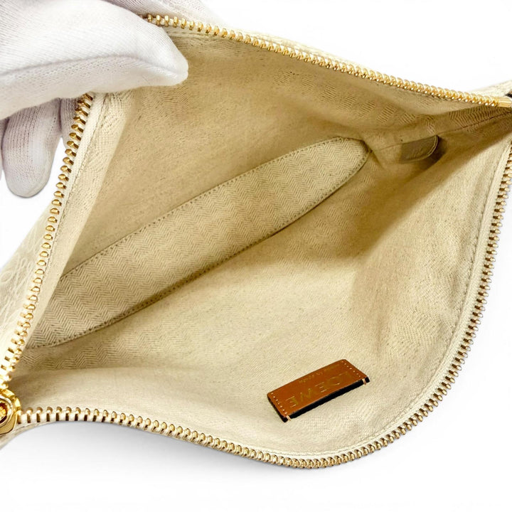 美品△LOEWE ロエベ C821C63X05 OBLONG POUCH オブロング ポーチ アナグラムレザーパッチ ジャガード クラッチバッグ ベージュ ブラウン