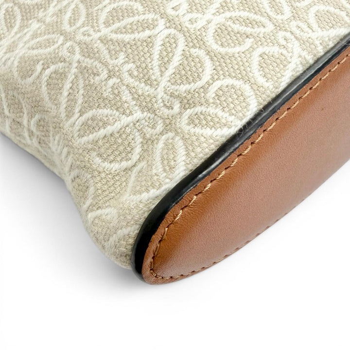 美品△LOEWE ロエベ C821C63X05 OBLONG POUCH オブロング ポーチ アナグラムレザーパッチ ジャガード クラッチバッグ ベージュ ブラウン