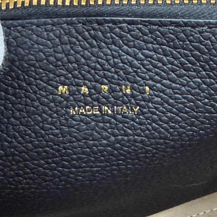 極美品★MARNI マルニ BMMP0150U0P8185 マルニ トランカルー ロゴ金具 レザー 2WAY トートバッグ ブラック 伊製 定価399300円 袋付