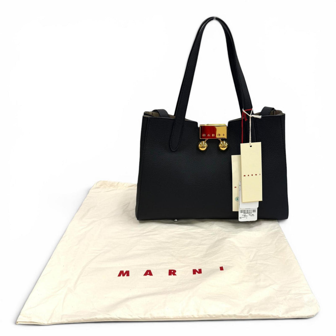 極美品★MARNI マルニ BMMP0150U0P8185 マルニ トランカルー ロゴ金具 レザー 2WAY トートバッグ ブラック 伊製 定価399300円 袋付