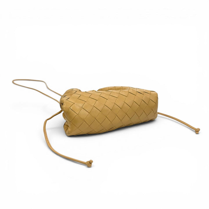 美品★BOTTEGAVENETA ボッテガヴェネタ 585852 イントレチャート ミニ ザ ポーチ レザー ショルダーバッグ ベージュ 伊製 レディース