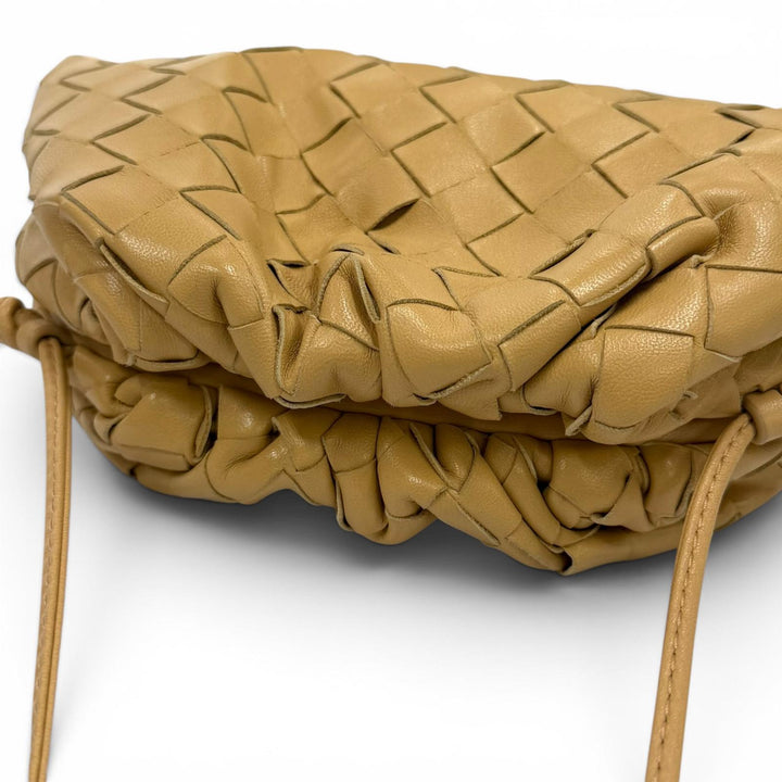 美品★BOTTEGAVENETA ボッテガヴェネタ 585852 イントレチャート ミニ ザ ポーチ レザー ショルダーバッグ ベージュ 伊製 レディース