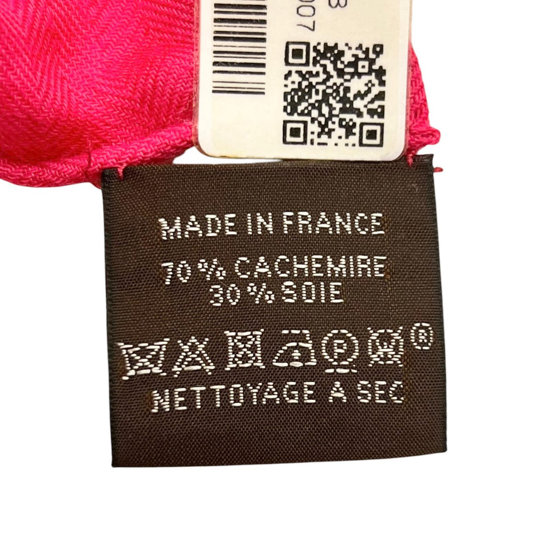 未使用品▲HERMES エルメス 2024年製 243579S カレ140 BRIDE DE COUR カシミヤ シルク カレジェアン スカーフ ピンク 仏製 レディース