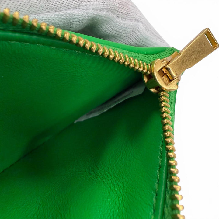 極美品☆BOTTEGAVENETA ボッテガヴェネタ パラキート ポイントロック レザー コンパクトウォレット 三つ折り財布 伊製 レディース 箱付き