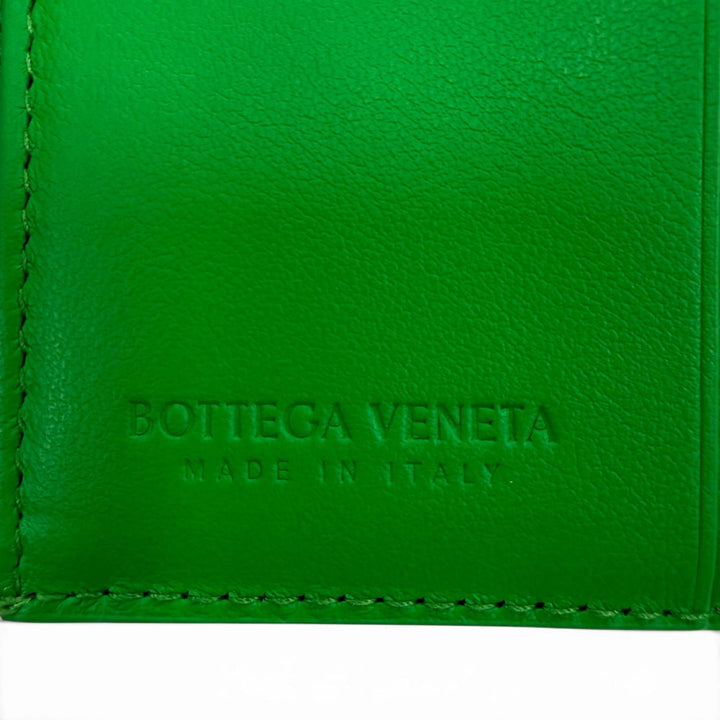 極美品☆BOTTEGAVENETA ボッテガヴェネタ パラキート ポイントロック レザー コンパクトウォレット 三つ折り財布 伊製 レディース 箱付き