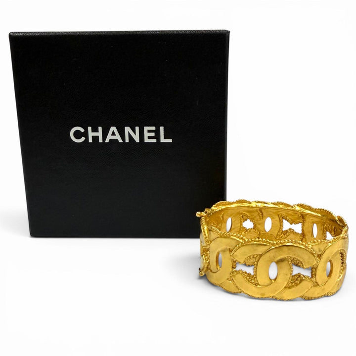 極美品★CHANEL シャネル ヴィンテージ 96A ココマーク バングル ブレスレット アクセサリー ゴールド フランス製 レディース 箱付き