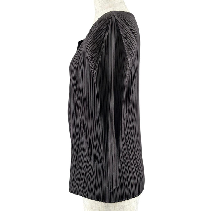 極美品▲PLEATS PLEASE プリーツプリーズ イッセイミヤケ PP31-JO188 ロゴボタン カーディガン チャコールグレー 日本製 正規品 レディース