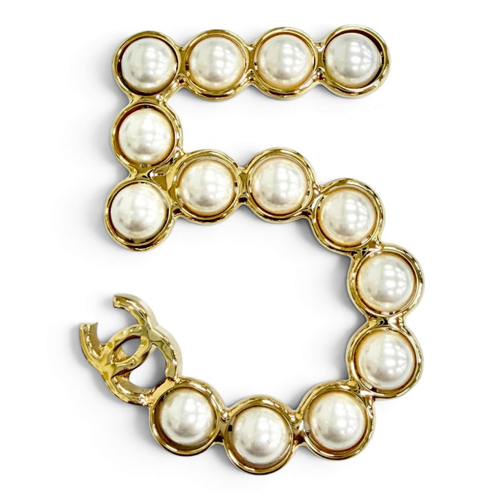 極美品△CHANEL シャネル 24S ココマーク NO.５パール ブローチ ゴールド イタリア製 レディース 箱付き 大人可愛い エレガント オススメ