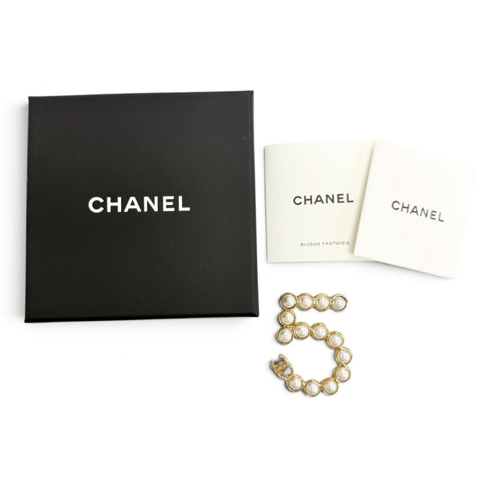 極美品△CHANEL シャネル 24S ココマーク NO.５パール ブローチ ゴールド イタリア製 レディース 箱付き 大人可愛い エレガント オススメ