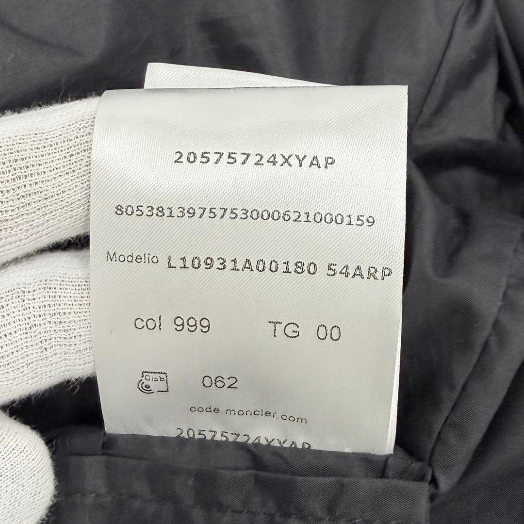 未使用品★MONCLER モンクレール 26SS L10931A00080 GRUISSAN レザーロゴワッペン付 ZIP UP ジャケット ブラック 00 正規品 ハンガー付