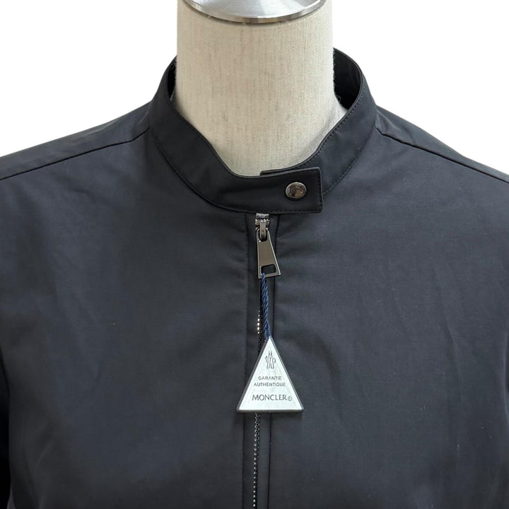 未使用品★MONCLER モンクレール 26SS L10931A00080 GRUISSAN レザーロゴワッペン付 ZIP UP ジャケット ブラック 00 正規品 ハンガー付
