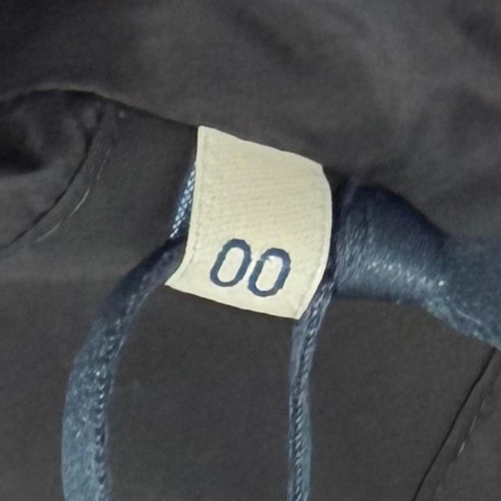 未使用品★MONCLER モンクレール 26SS L10931A00080 GRUISSAN レザーロゴワッペン付 ZIP UP ジャケット ブラック 00 正規品 ハンガー付