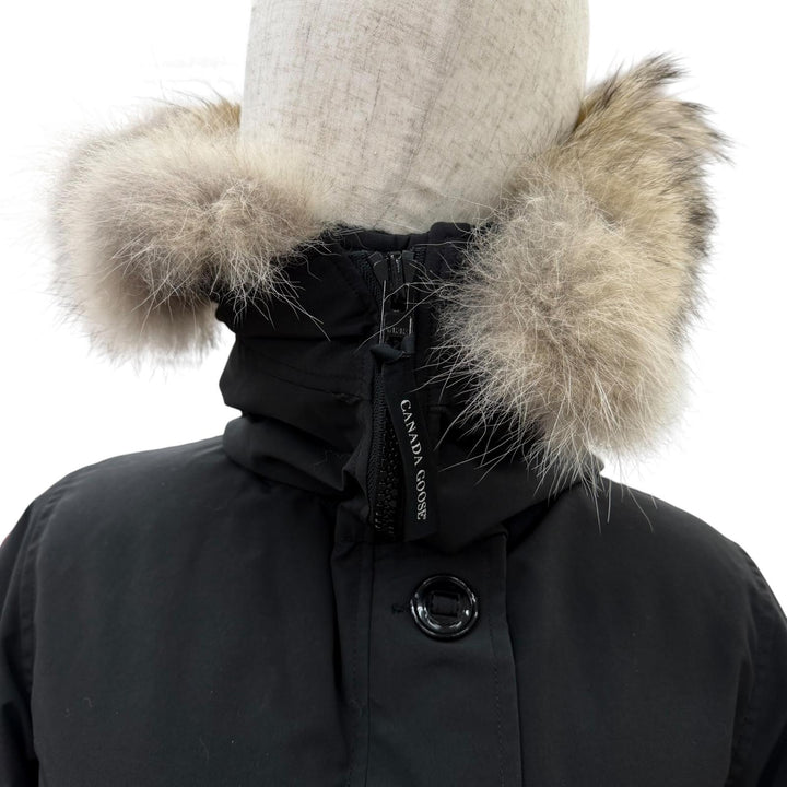 良品☆CANADA GOOSE カナダグース 7967JL LABRADOR BOMBER ショート丈 ファー・フード付 ダウンジャケット ブラック S 正規品 レディース