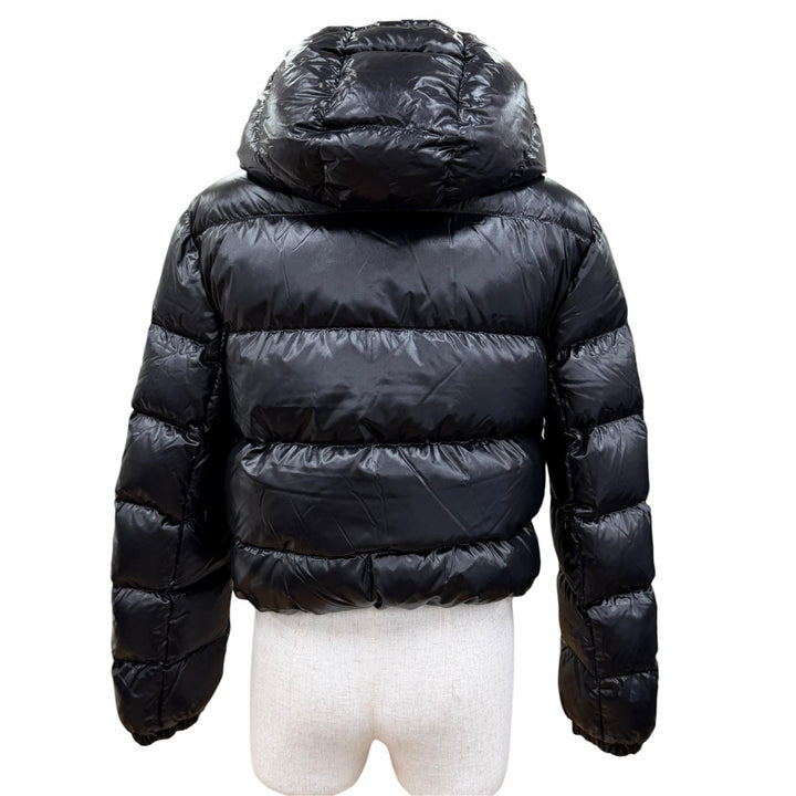 美品☆MONCLER モンクレール 24-25AW J20931A00083 BAYARD ロゴワッペン・フード付 ZIP UP ダウンジャケット 黒 0 正規品 ガーメント付