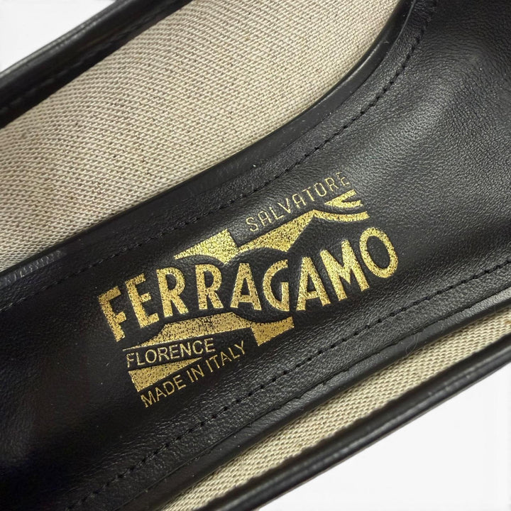 未使用品☆Salvatore Ferragamo サルヴァトーレフェラガモ ヴァラリボン キャンバス レザー使い フラットパンプス ブラック 8 箱・保袋付