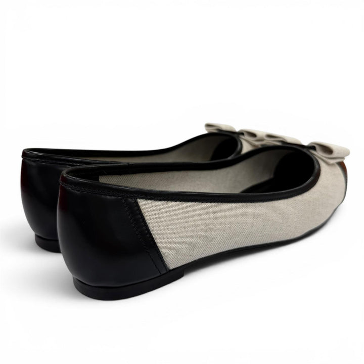 未使用品☆Salvatore Ferragamo サルヴァトーレフェラガモ ヴァラリボン キャンバス レザー使い フラットパンプス ブラック 8 箱・保袋付