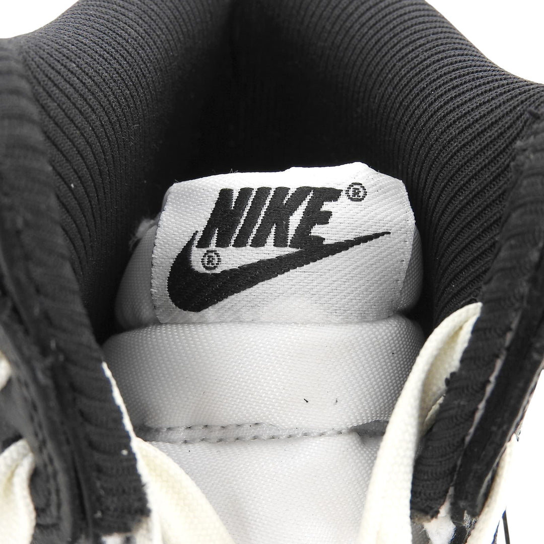 未使用品▲NIKE ナイキ DQ8581-100 WOMEN&