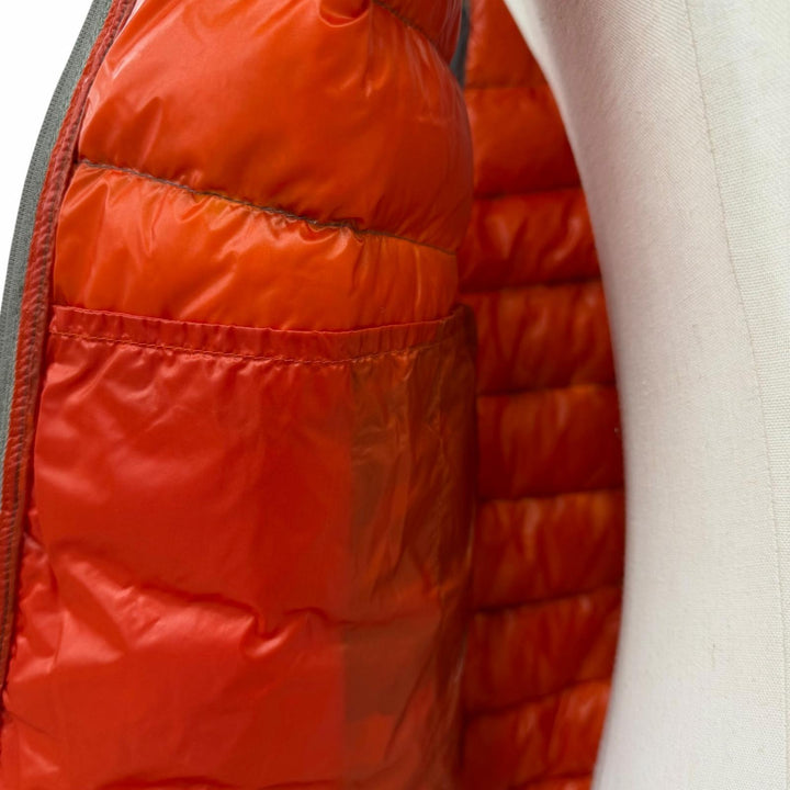 美品▼MONCLER モンクレール PATRICK 迷彩柄 カモフラ ロゴワッペン付き フーデッド ZIPUP ダウンベスト グレー 2 国内正規品 メンズ