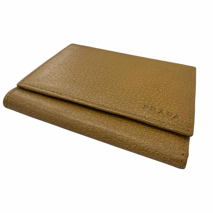 極美品□PRADA プラダ 1M0176 レザー ロゴ型押し コンパクトウォレット 三つ折り財布 CUOIO イタリア製 メンズ レディース オススメ◎