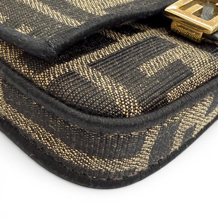 美品△FENDI フェンディ ナノバケット FFロゴ ズッカ柄 2WAY仕様 チェーンショルダーポーチ バッグチャーム ミニバッグ ブラウン 箱付き