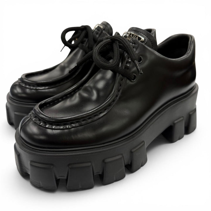 美品☆PRADA プラダ 1E254N モノリス トライアングルロゴ ブラッシュドレザー ダービーシューズ ブラック 35.5 イタリア製 箱・保存袋付