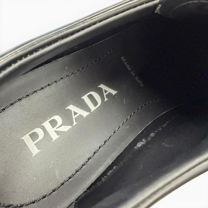 美品☆PRADA プラダ 1E254N モノリス トライアングルロゴ ブラッシュドレザー ダービーシューズ ブラック 35.5 イタリア製 箱・保存袋付