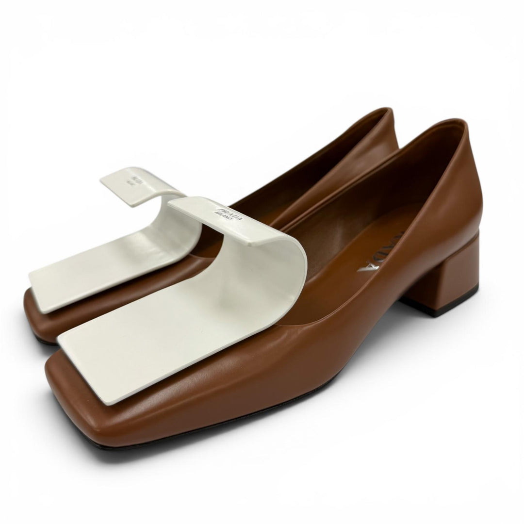 美品☆PRADA プラダ 25SS 1I964N ロゴ入り ツートーン ブラッシュドレザー パンプス ブラウン ホワイト 35 イタリア製 レディース