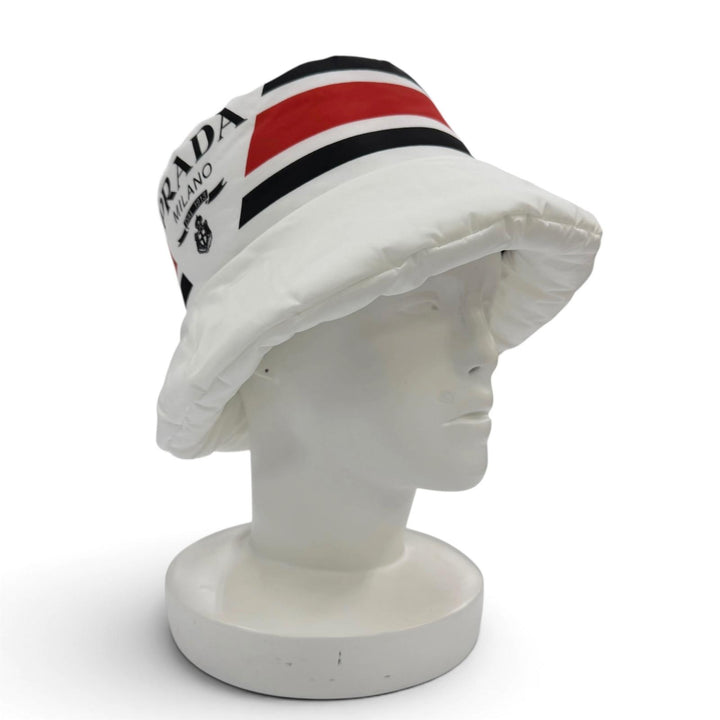 極美品☆PRADA プラダ 1HC248 NYLON PADDED HAT ロゴデザイン バケットハット パデットハット ホワイト M イタリア製 正規品 レディース