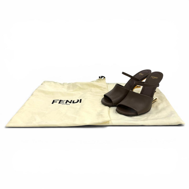 極美品★FENDI フェンディ ファースト Fモチーフヒール レザー サンダル ブラウン ゴールド金具 34 イタリア製 定価170500円 保存袋付き