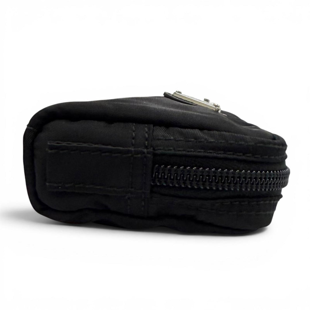 極美品★PRADA プラダ 1ND339 マイクロ Re-Nylon ポーチ FRIDタグ付 トライアングルロゴ 化粧ポーチ ブラック イタリア製 保存袋付
