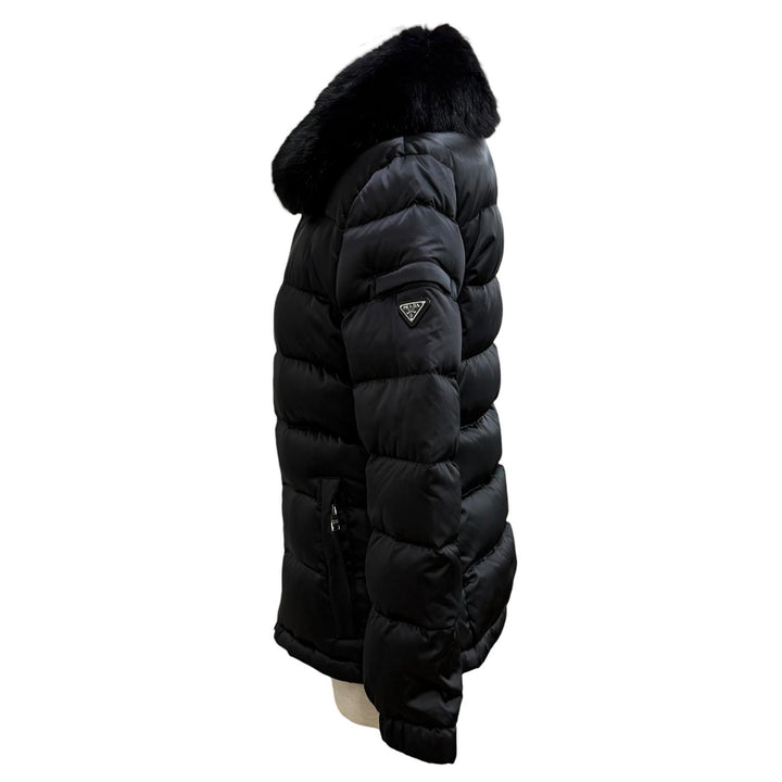 美品★PRADA プラダ 28B061 FOXファー トライアングルロゴプレート ZIP UP ダウンジャケット ブラック 40 正規品 レディース