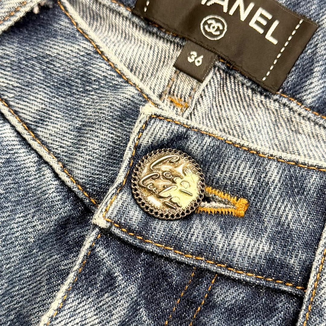 美品△CHANEL シャネル P55668V42002 コットン ペイント加工 ココマーク 裾ジップ スキニー デニムパンツ インディゴブルー 36 正規品