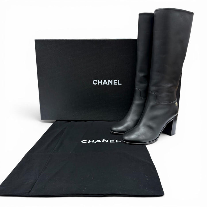 美品☆CHANEL シャネル G32009 ココマーク レザー ロングブーツ ブラック ゴールド金具 37.5 イタリア製 レディース 箱・保存袋付き