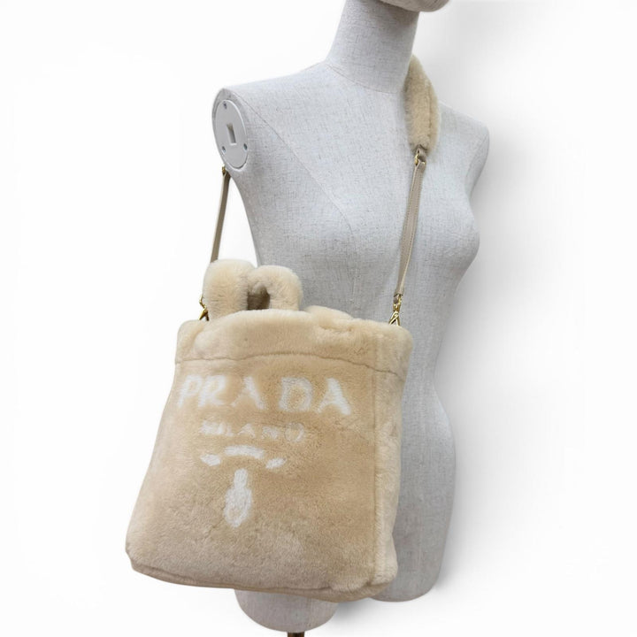 極美品☆PRADA プラダ 1BG447 テリー シアリングトート シープスキン トライアングルロゴ ポーチ付 2WAY ショルダーバッグ ベージュ 伊製