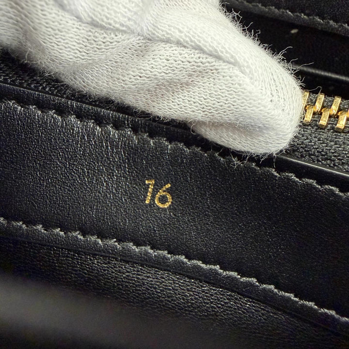 美品☆CELINE セリーヌ スモール 16 セーズ サチネイテッドカーフスキン 2WAY ハンドバッグ ショルダーバッグ ブラック 定価616000円