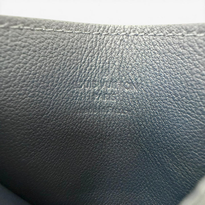 極美品□LOUIS VUITTON ルイヴィトン M83700 ポルト カルト ダブル モノグラムシャドウ レザーカードケース ブルーマリーヌ フランス製
