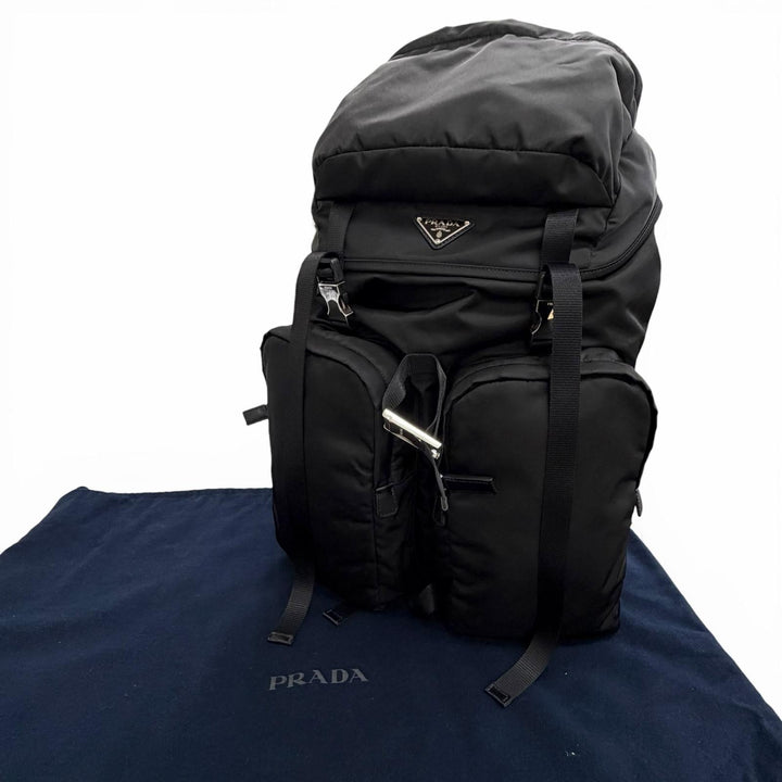 極美品△PRADA プラダ 2VZ019 トライアングルロゴ Re-Nylon レザー使い リュックサック デイパック ブラック 定価616000円 保存袋付き