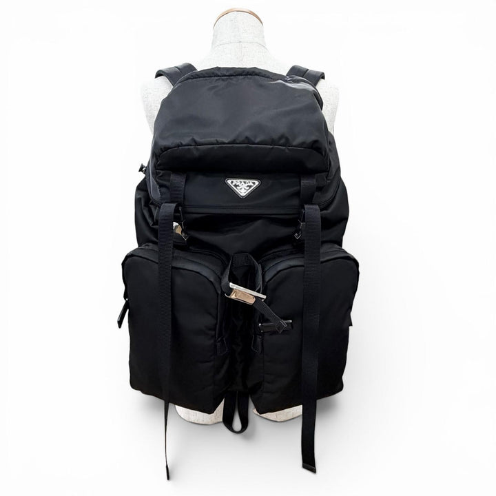 極美品△PRADA プラダ 2VZ019 トライアングルロゴ Re-Nylon レザー使い リュックサック デイパック ブラック 定価616000円 保存袋付き